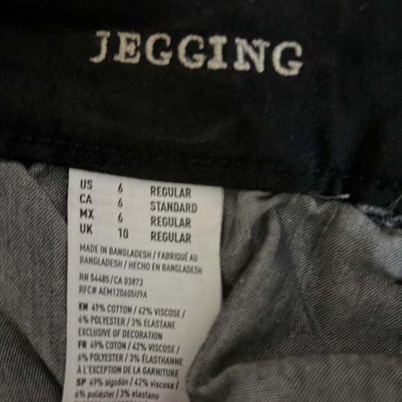 Black American Eagle distressed Jeggings - Picture 5 of 5
